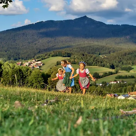 Wander Und Aktiv Hotel Roesslwirt