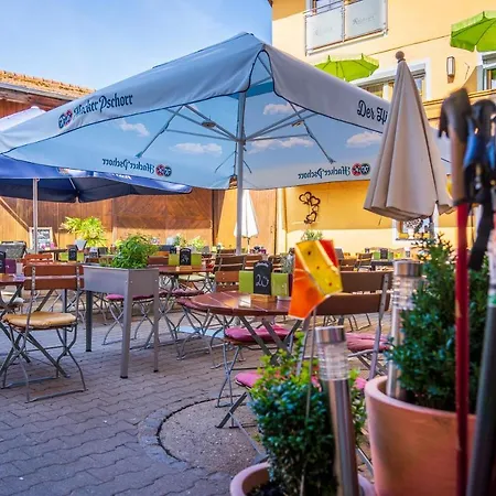 Wander Und Aktiv Hotel Roesslwirt