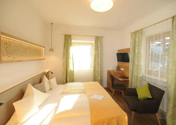 Wander Und Aktiv Roesslwirt Hotel 3*